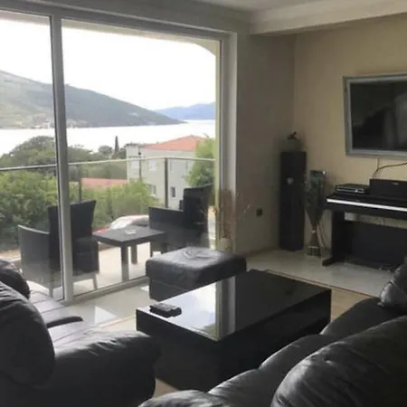 דירה Modern With Sea View
